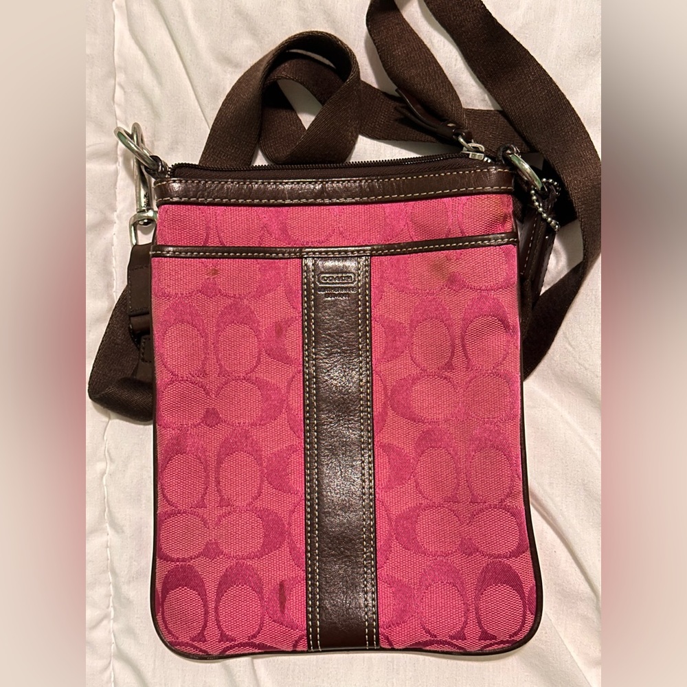 Vintage pink Coach crossbody bag